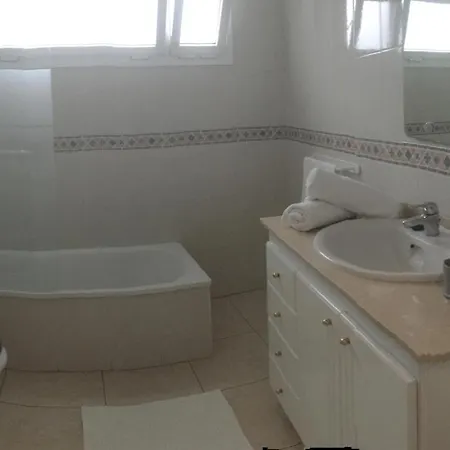 La Milagrosa Apartament *